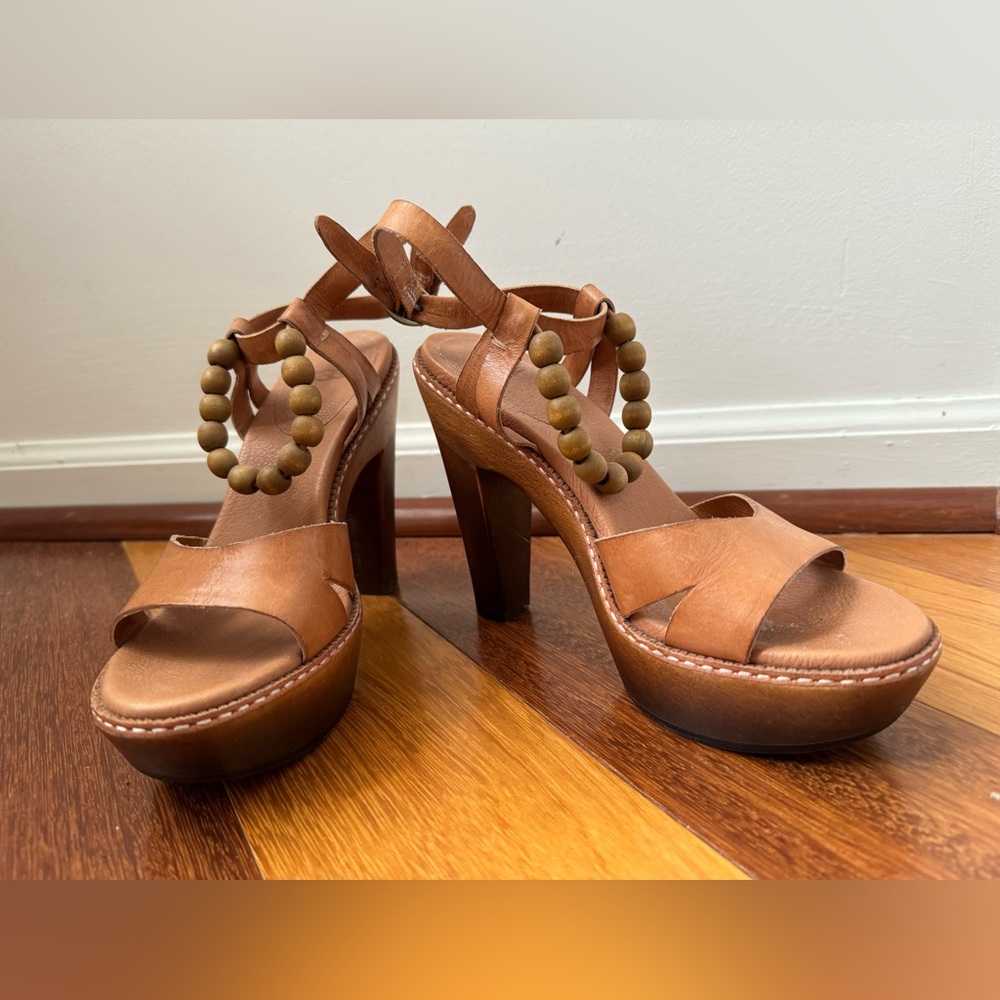 UGG Australia Naima Ombre Platform Beaded Ankle Strap Sandals | Size 5
